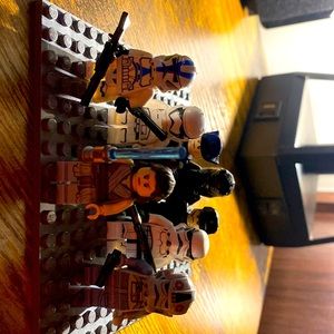 Medium size Lego Star Wars lot. All in nice condition.